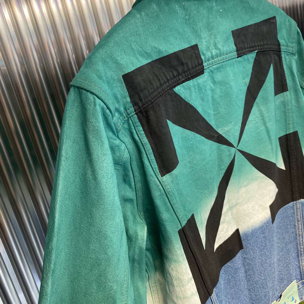 OFF WHITE
